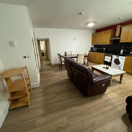 Cosy Double In Center -1